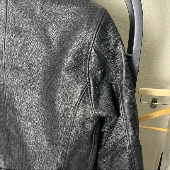 Dainese Settantadue Padded Mens leather motorcycle jacket Sz 54 Codice Controllo